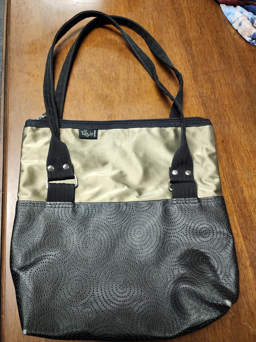 Tutela Black and Gold Two-Tone Tote Bag